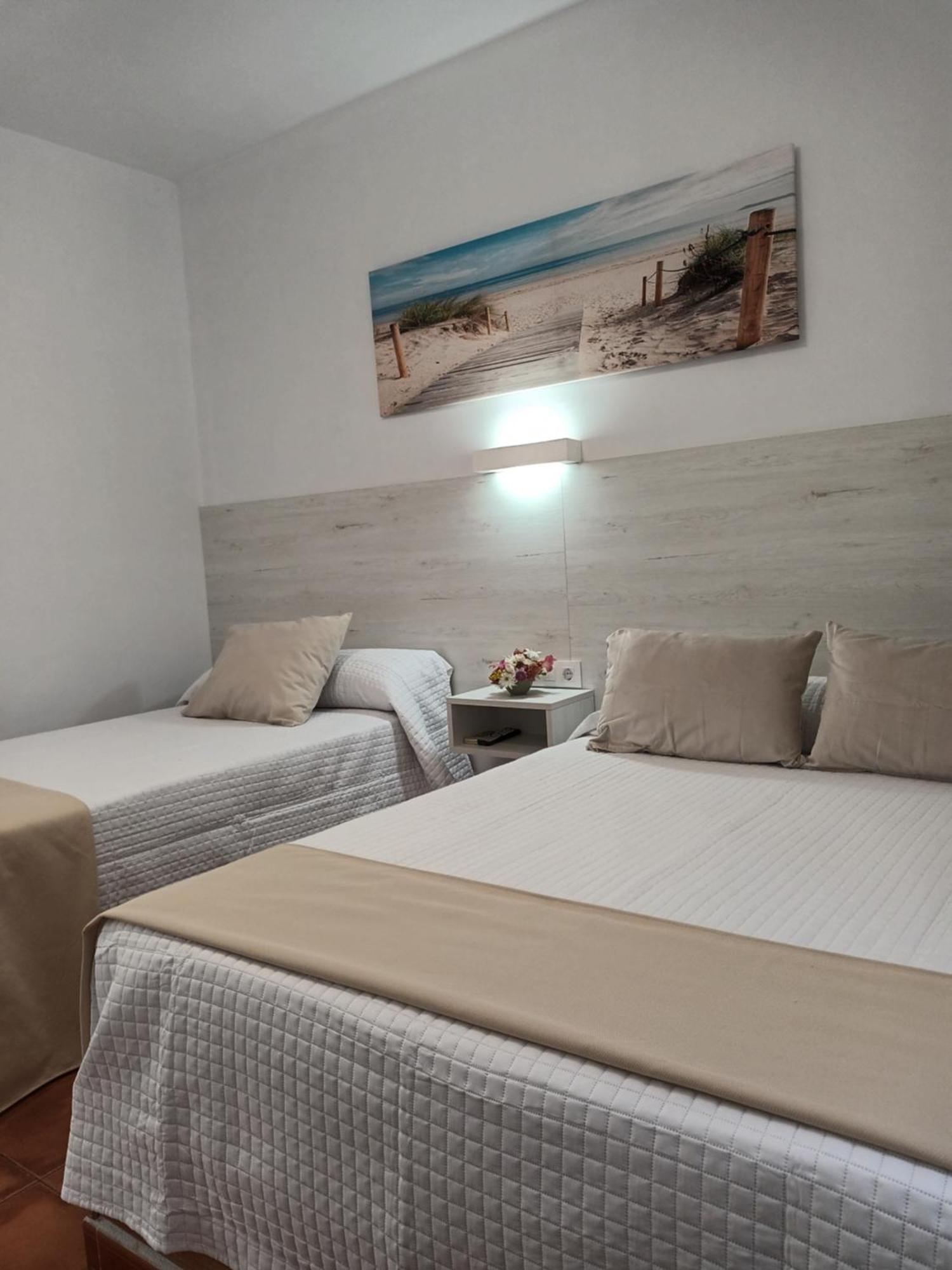 Hostal Los Mellizos Conil De La Frontera Zewnętrze zdjęcie