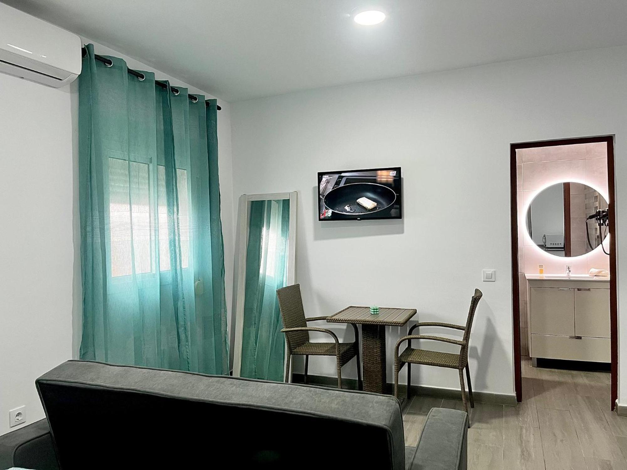 Hostal Los Mellizos Conil De La Frontera Zewnętrze zdjęcie