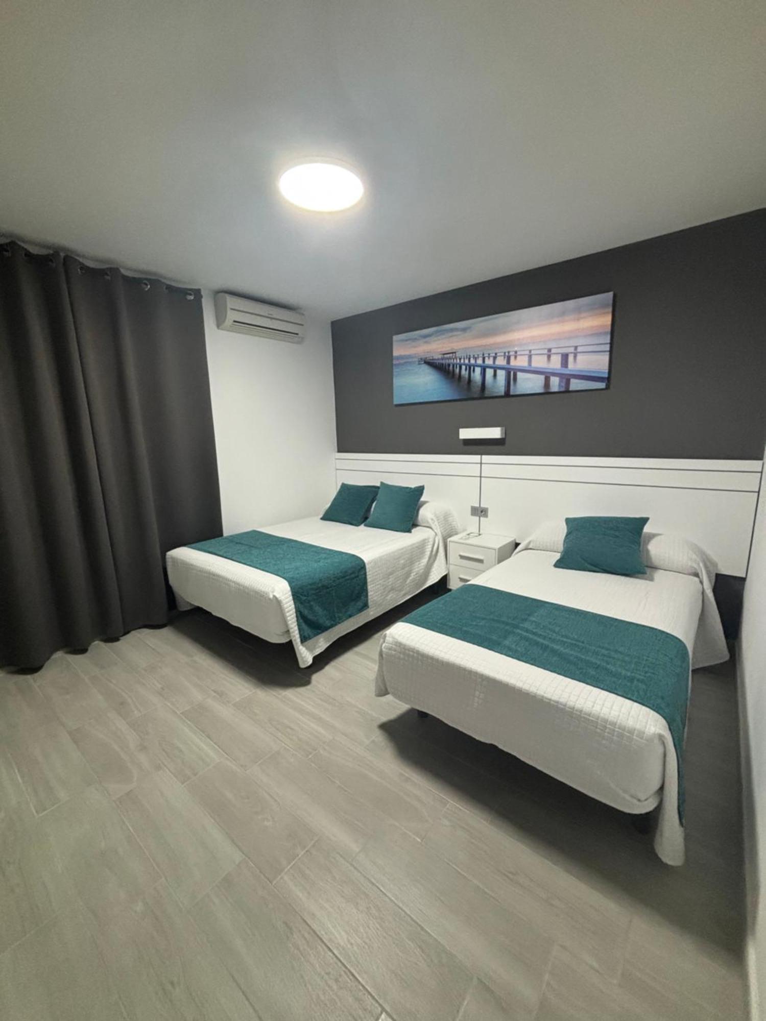 Hostal Los Mellizos Conil De La Frontera Zewnętrze zdjęcie