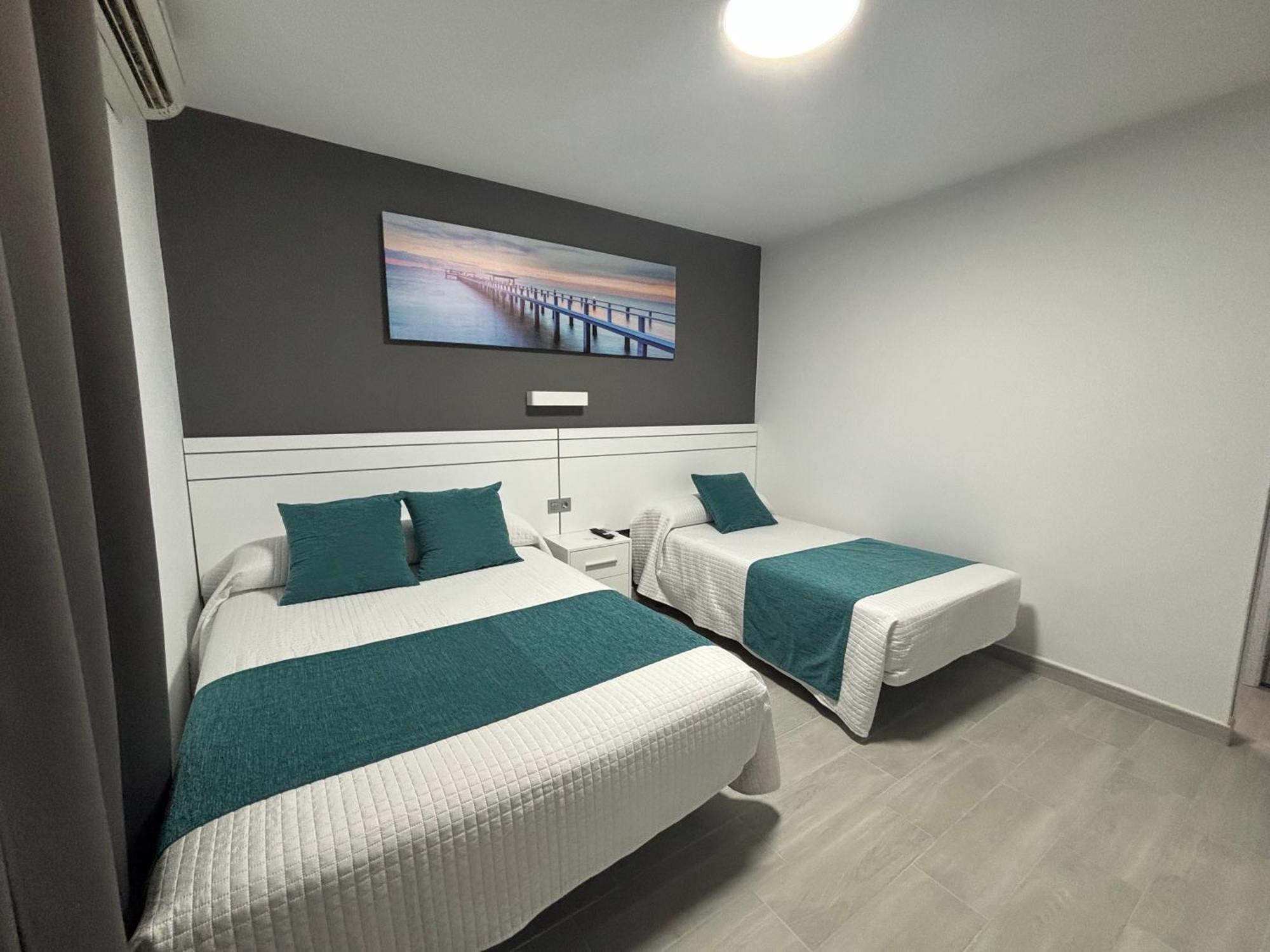 Hostal Los Mellizos Conil De La Frontera Zewnętrze zdjęcie