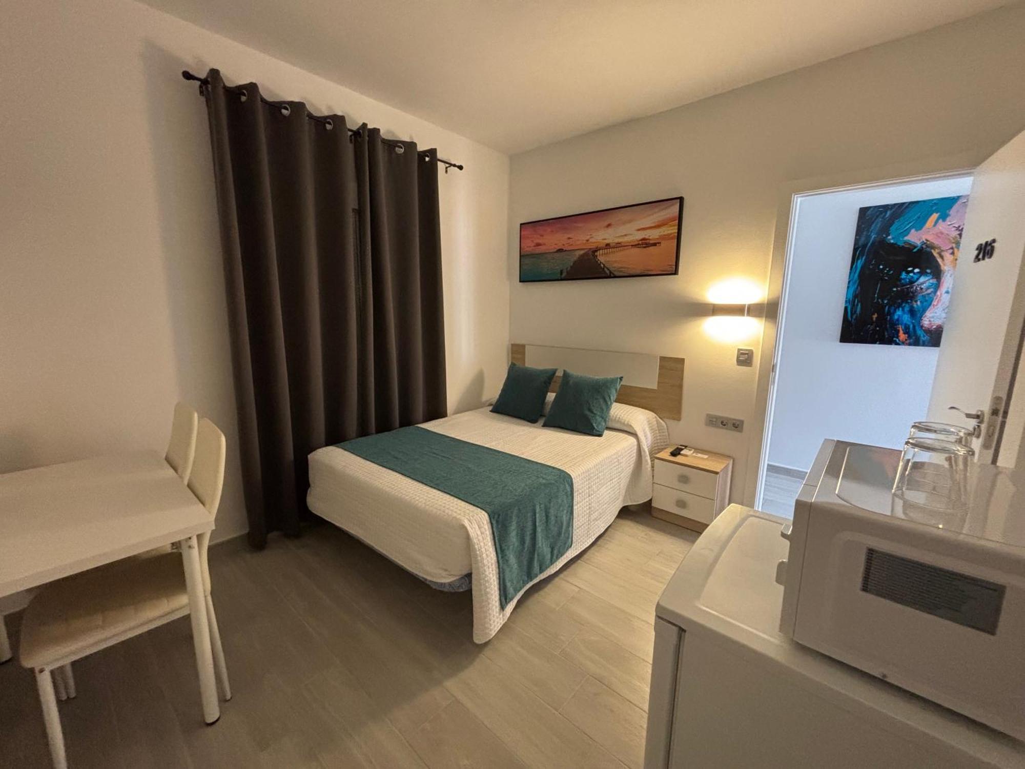 Hostal Los Mellizos Conil De La Frontera Zewnętrze zdjęcie