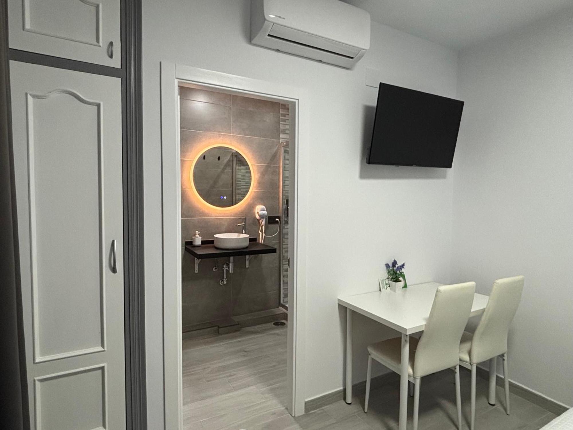 Hostal Los Mellizos Conil De La Frontera Zewnętrze zdjęcie