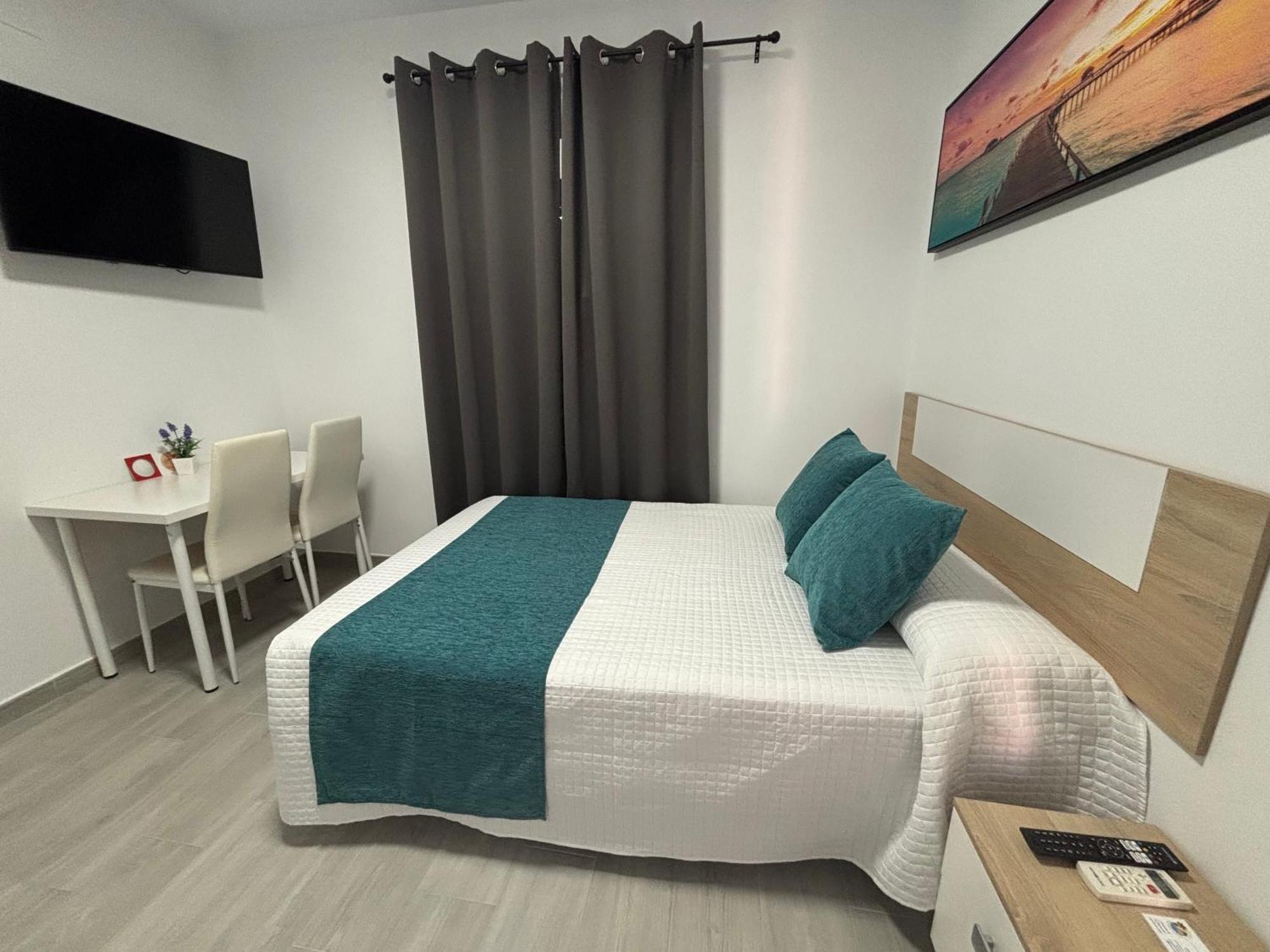 Hostal Los Mellizos Conil De La Frontera Zewnętrze zdjęcie
